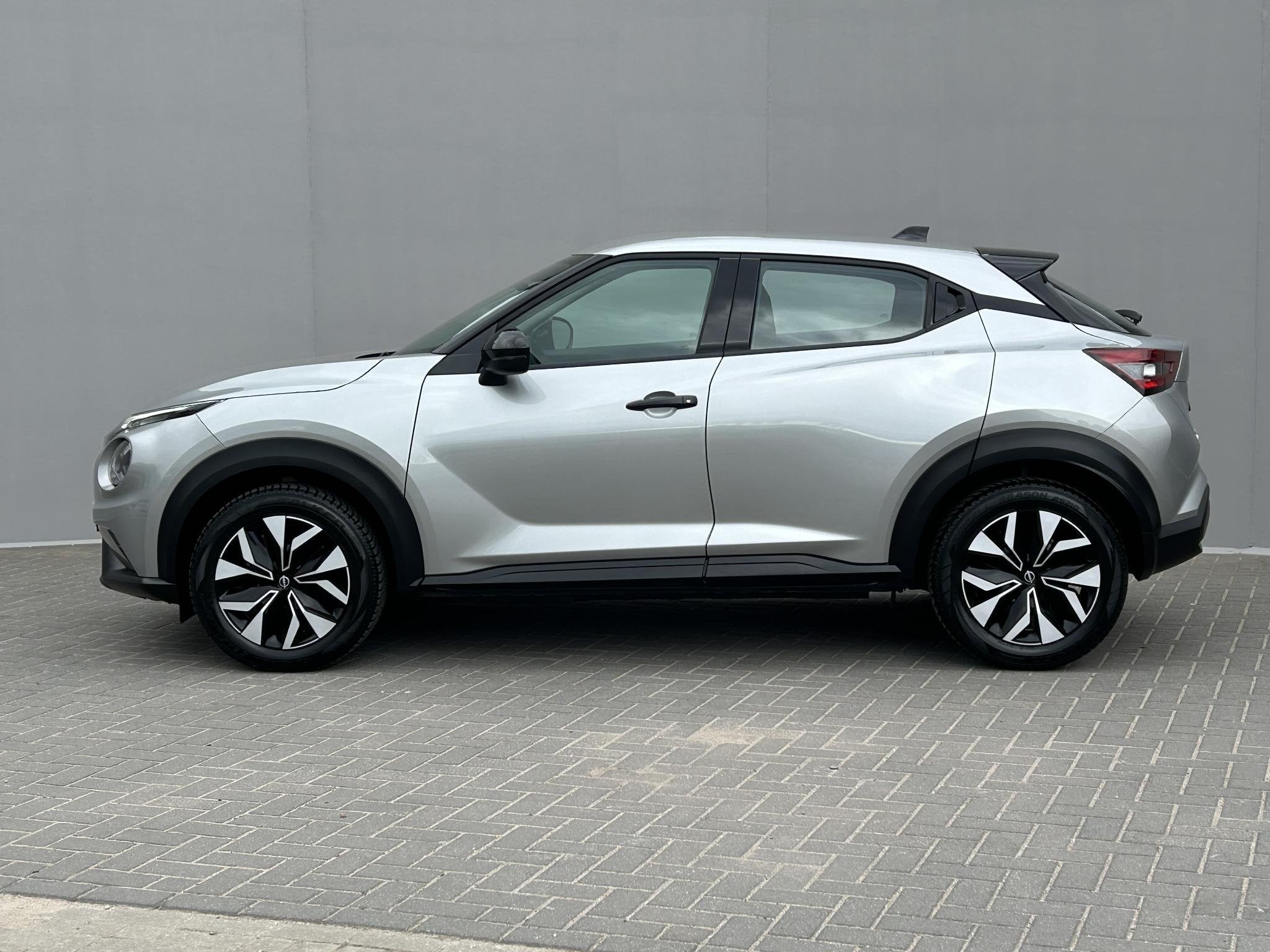Foto 9 van Nissan Juke 1.0 DIG-T Acenta Handgeschakeld / Allseason band