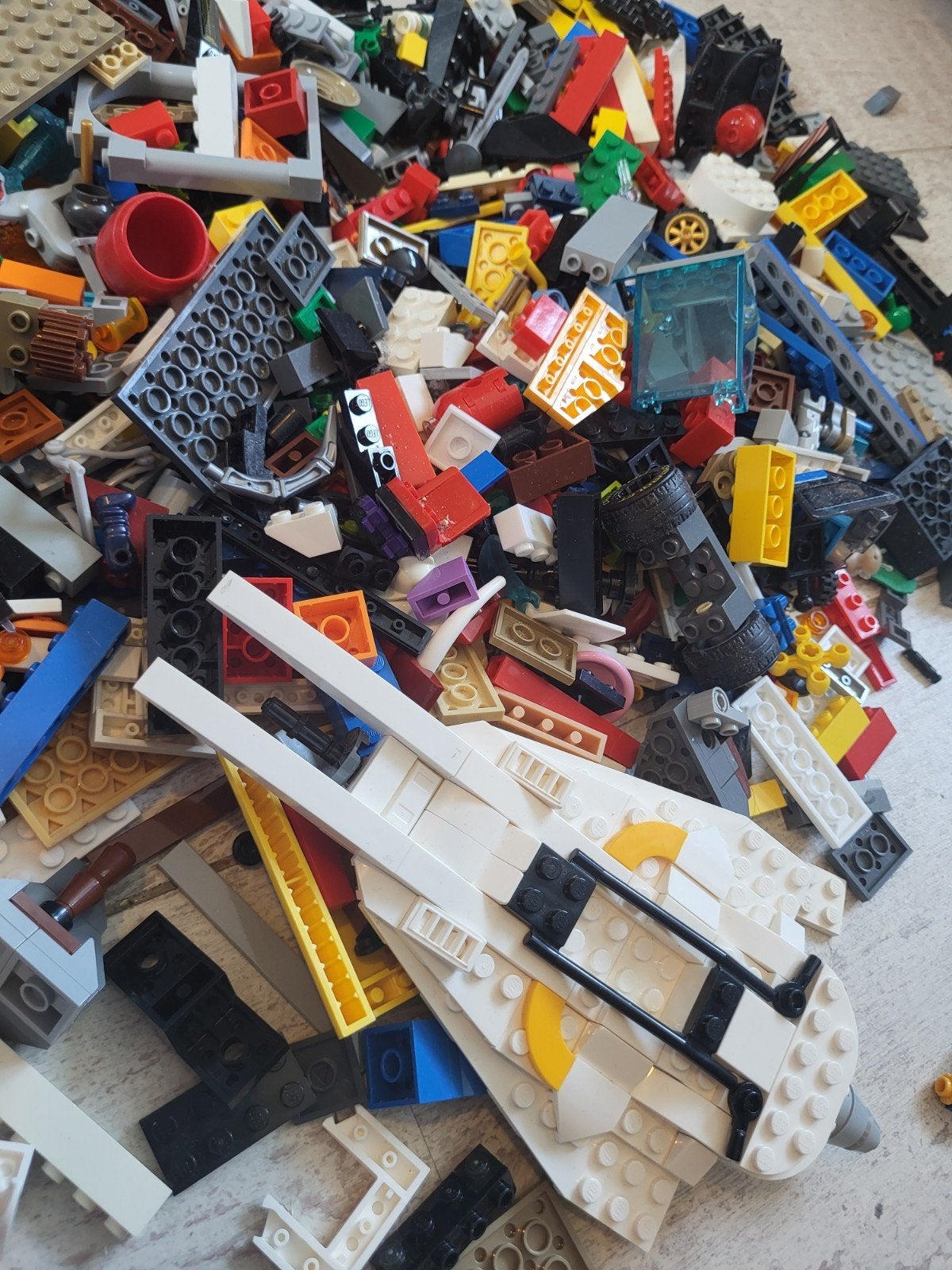 Lego 1.9 kilo aan blokjes, plaatjes, accocoires enz, Kinderen en Baby's, Speelgoed | Duplo en Lego, Ophalen, Lego, Zo goed als nieuw