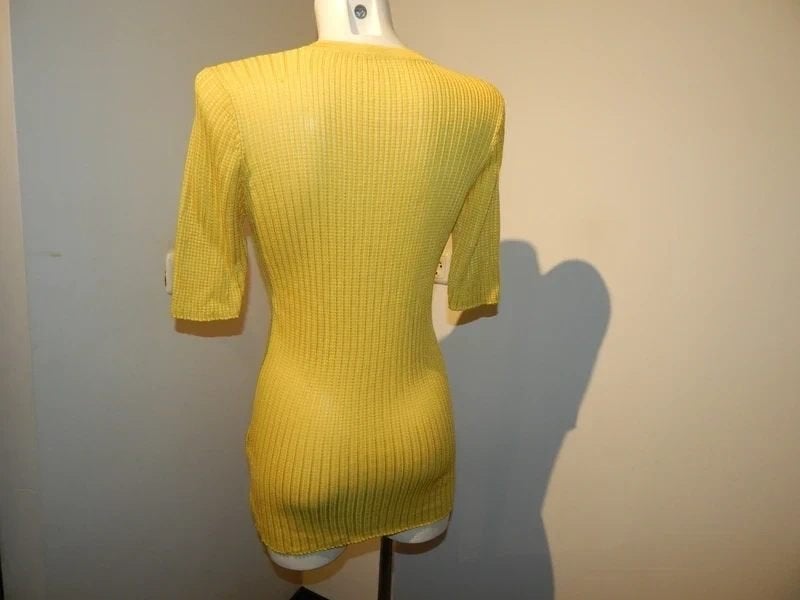 Missoni Geel top shirt IT 48 mooi breisel werkje in de stof, Kleding | Dames, Verzenden, Geel, Maat 42/44 (L), Zo goed als nieuw