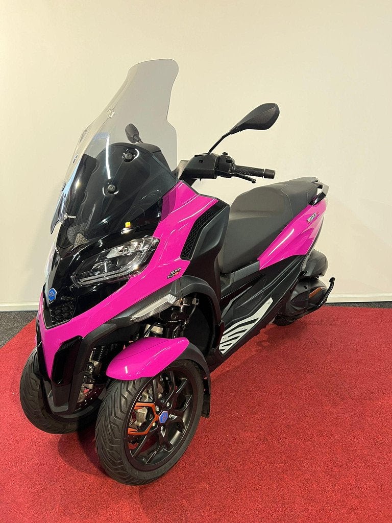 Piaggio 530 MP3 HPE Exclusive, Traction Control, Bedrijf, Piaggio Vespa B.V., Minervum 7272
4817 ZM  Breda, NL