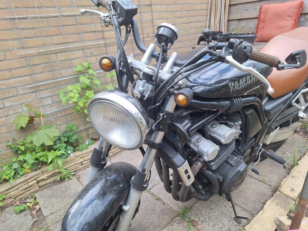 Unieke Yamaha Fazer Naked Bike - Omgebouwd, Gebruikt, Particulier, Handgeschakeld, Naked bike