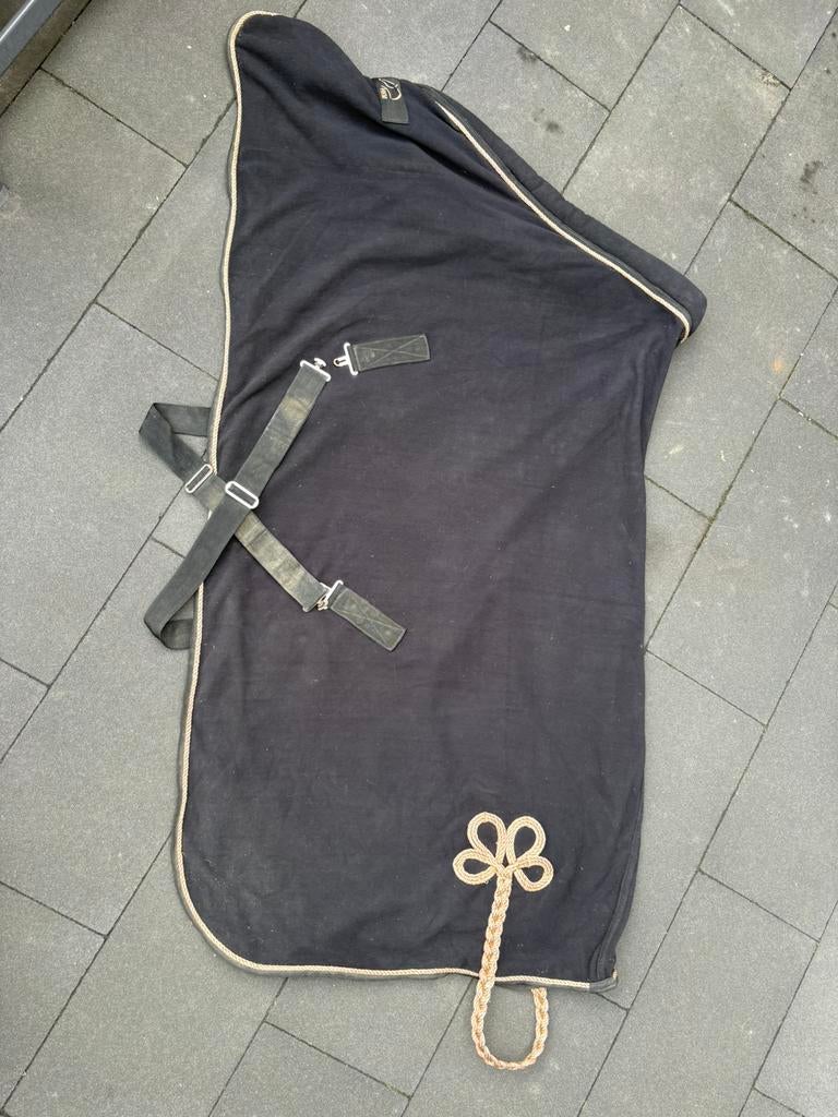 Chique zweetdeken zwart met gouden accenten maat 125, Dieren en Toebehoren, Gebruikt, Zweetdeken, Zwart, HKM