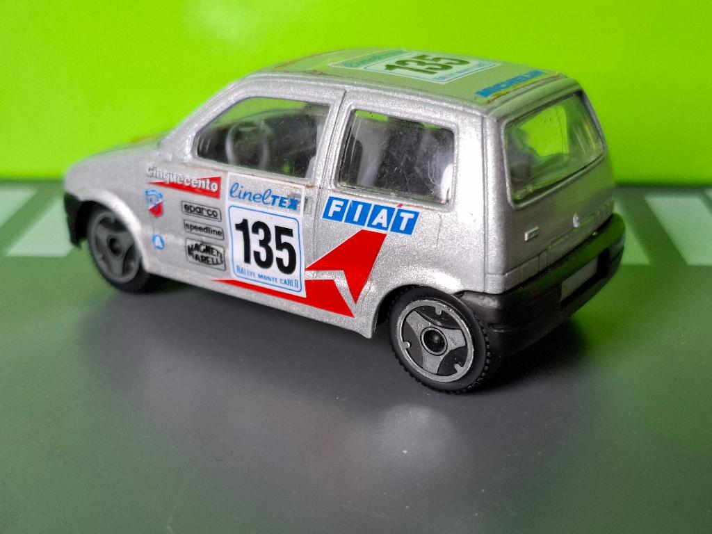 Bburago - Fiat Cinquecento Rally [zilver] 1/43, Hobby en Vrije tijd, Modelauto's | 1:43, Ophalen of Verzenden, Gebruikt, Auto