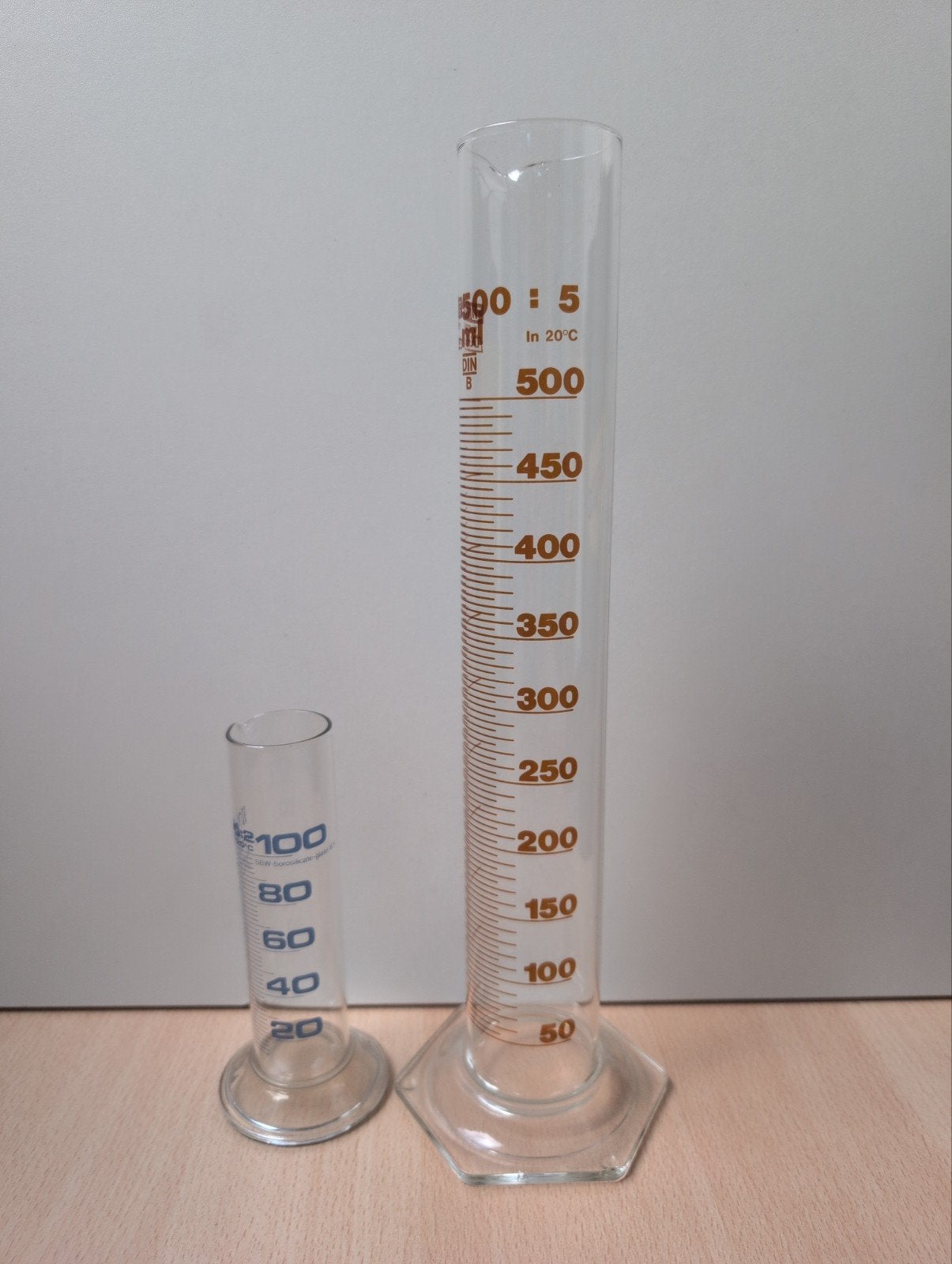 2 Maatcilinders (100ml & 500ml) uit Oude Apotheek, Ophalen of Verzenden