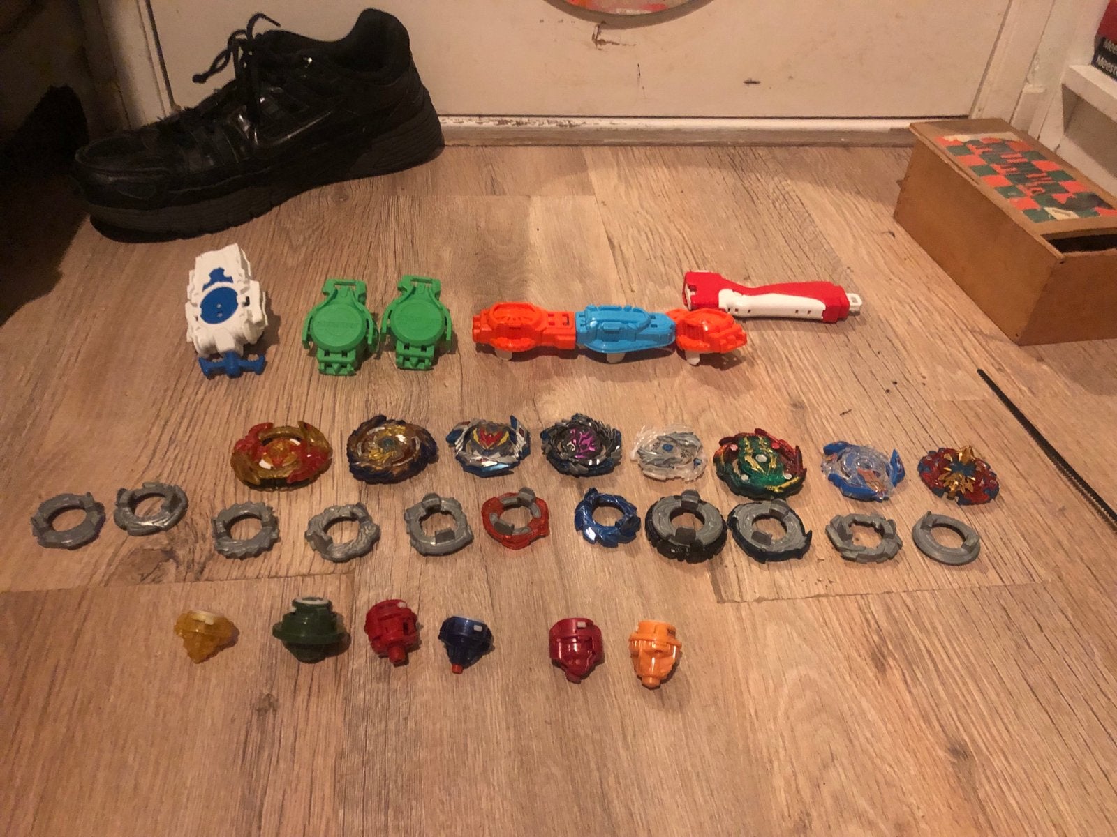 Grote Beyblade Burst Collectie met Launchers en Onderdelen, Ophalen, Gebruikt