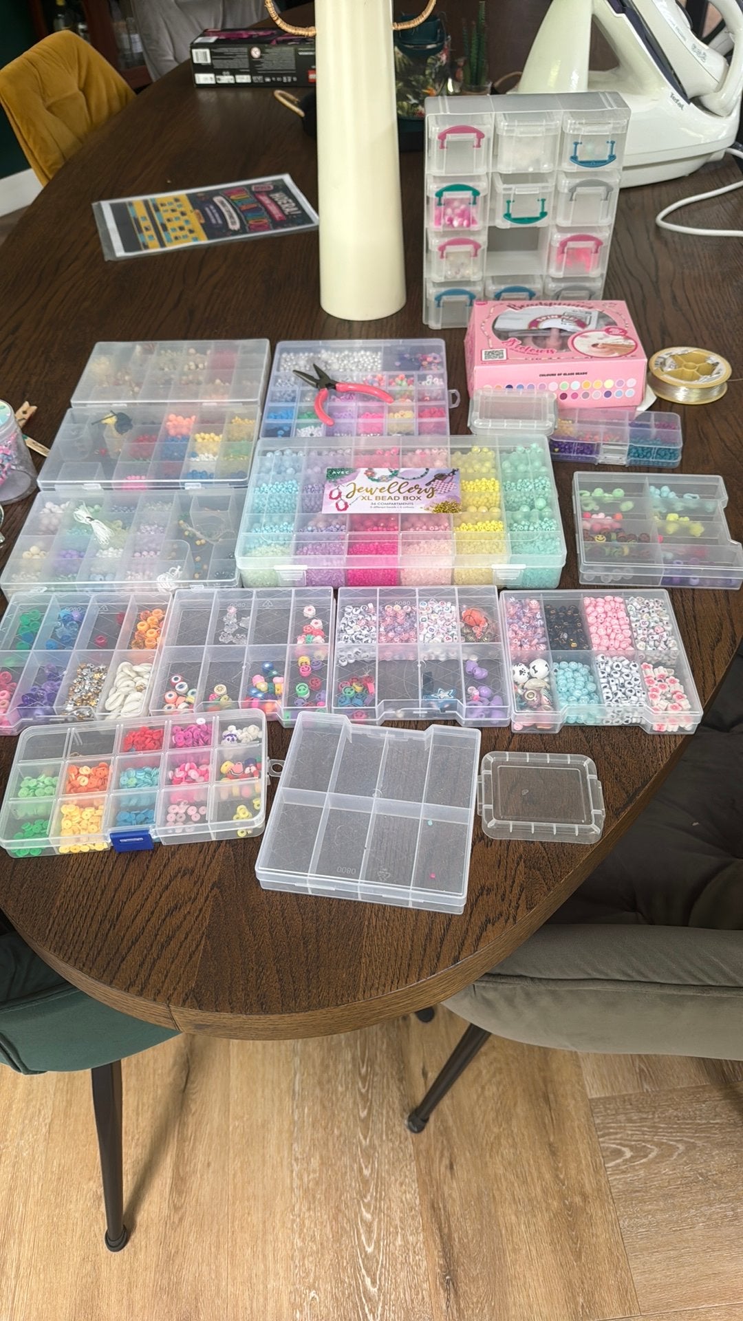 Beads kralen armbandjes kettingen maken kr, Ophalen, Zo goed als nieuw, Kraal