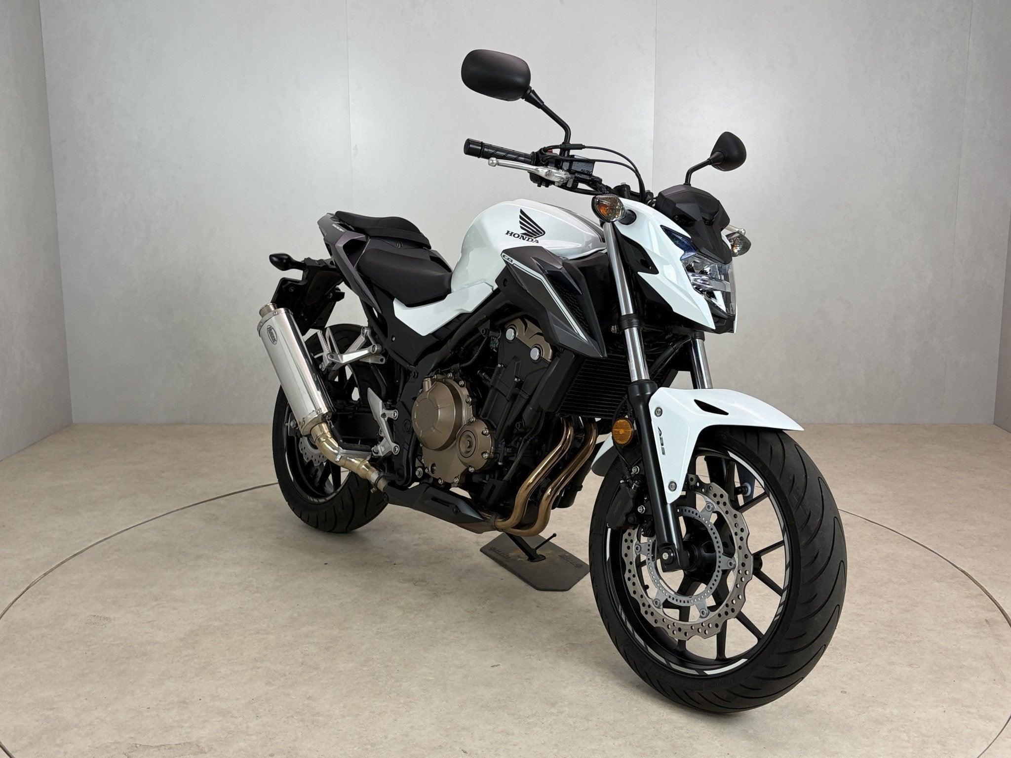 Honda CB 500 F ABS (bj 2017), Cco@honda-eu.com, Stroombaan 4
1181 VX  Amstelveen, Honda Motor Europe Ltd, Bedrijf
