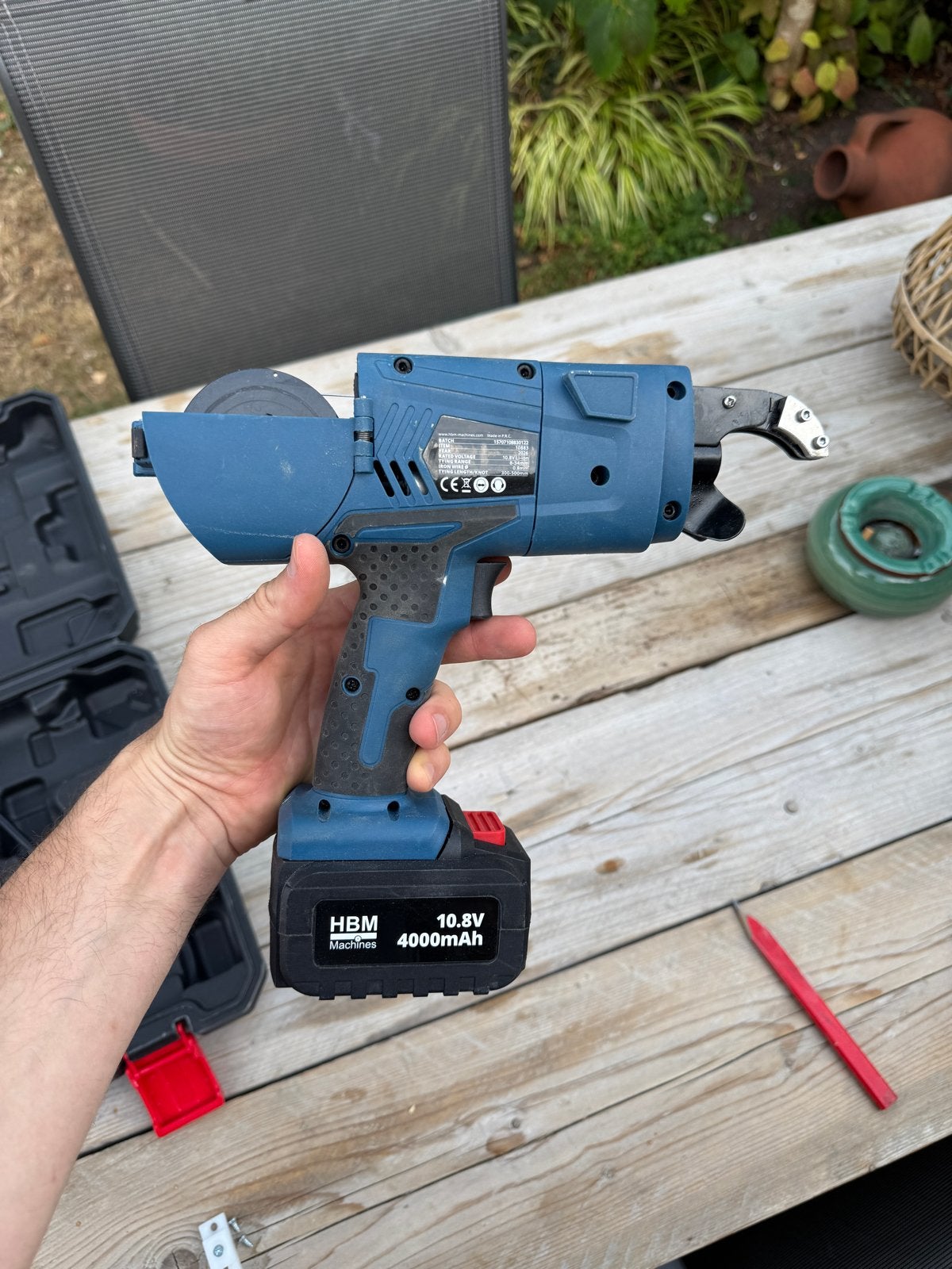 Vlechtmachine HBM Machines 10.8V-4AH met 2 accu's en draad, Doe-het-zelf en Verbouw, Gereedschap | Overige machines, Ophalen of Verzenden