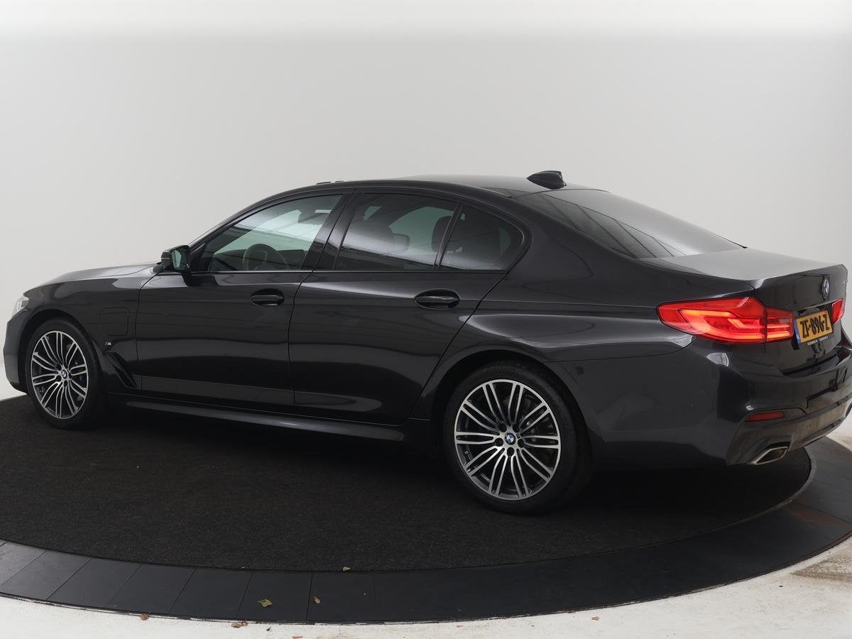 BMW 5-serie 530e iPerformance M Sport High Executive | Panor, Auto's, Automaat, Achterwielaandrijving, Gebruikt, 4 cilinders