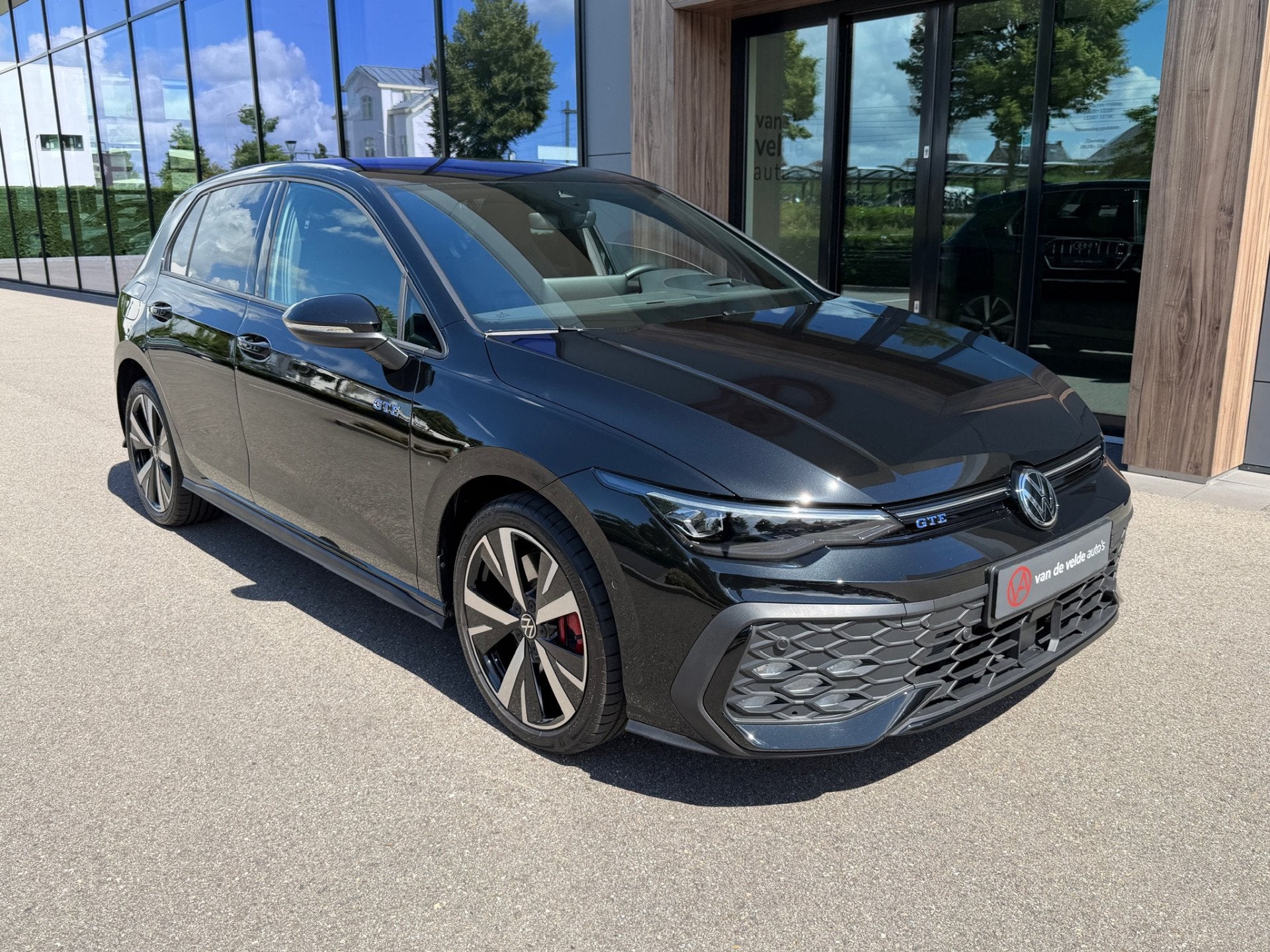 Volkswagen Golf 1.5 eHybrid GTE 272pk | Trekhaak | Led mistl, Auto's, Volkswagen, 12 maanden, 77 km/l, Zwart, 4 cilinders