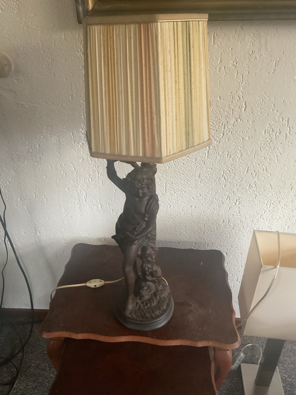 Art Deco Tafellamp met Gedetailleerde Standaard en Kap, Antiek en Kunst, Ophalen of Verzenden