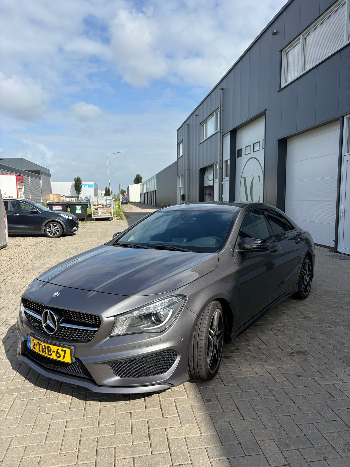 Mercedes-Benz CLA 180 1.6 - AMG Line - Carplay. 2013 Grijs, Voorwielaandrijving, CLA, 4 cilinders, 122 pk