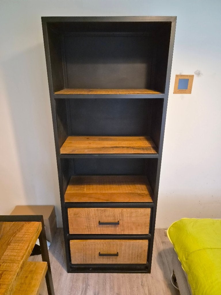 Mango Houten Boekenkast, Met plank(en), Gebruikt, 50 tot 100 cm, 25 tot 50 cm