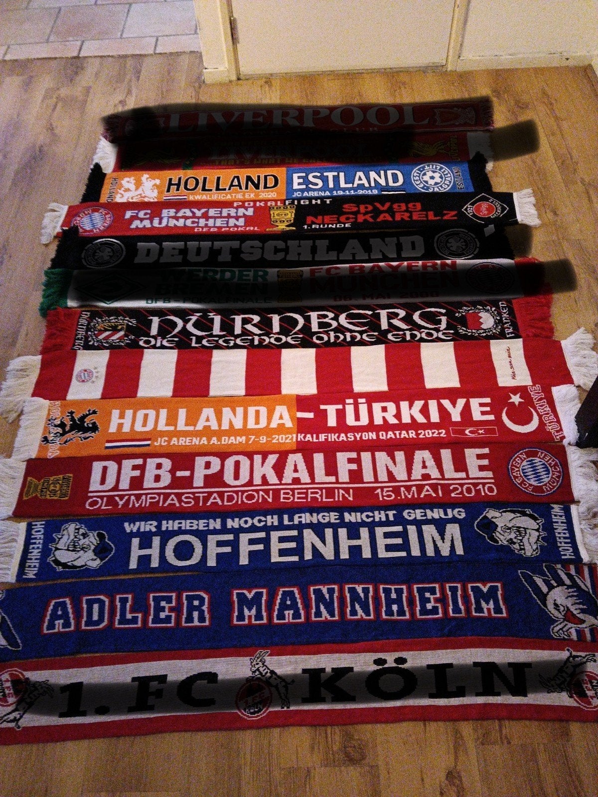 Grote collectie voetbal sjaals - diverse clubs, Ophalen of Verzenden, Gebruikt, Ajax, Vaantje of Sjaal