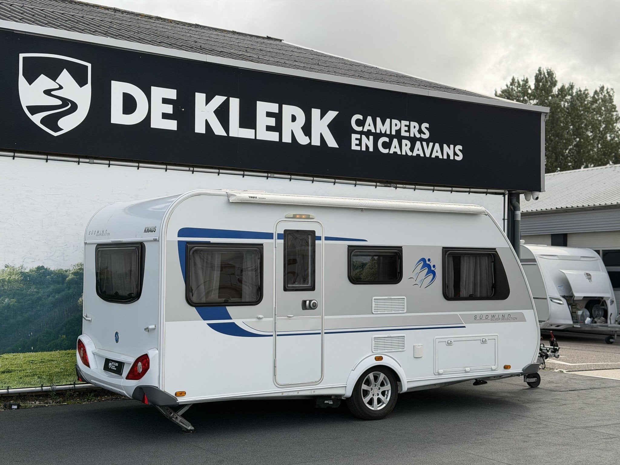 Knaus SUDWIND 460 EU Silverselection (bj 2017), Caravans en Kamperen, Bedrijf, Info@deklerkcaravans.nl, 6 tot 7 meter, Knaus