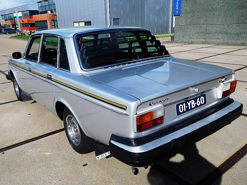 Volvo 244 2.1 DL Jubileum 1977 Grijs, Overige modellen, Blauw, Sedan, 1500 kg