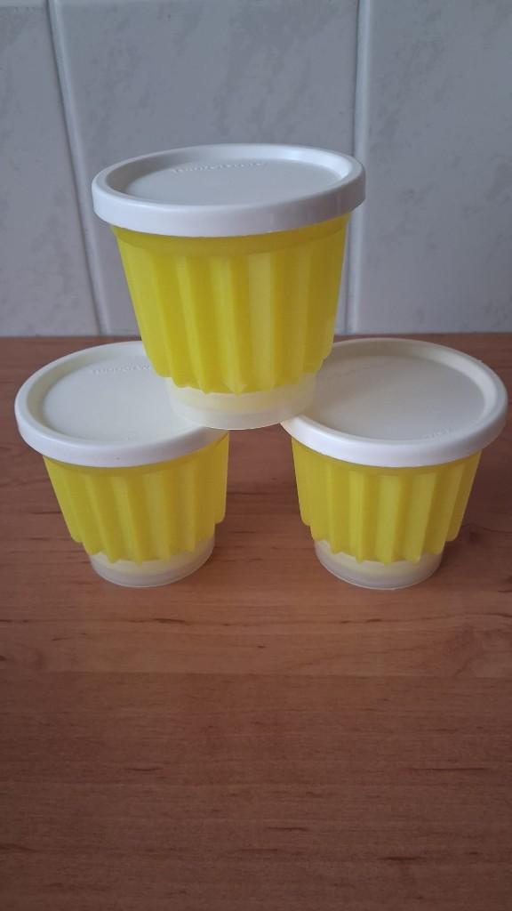 3 Tupperware dessertbekers geel | mini puddingvorm, Ophalen of Verzenden, Zo goed als nieuw, Geel, Bak of Kom