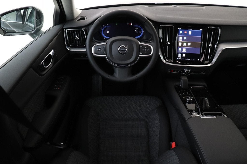Volvo V60 T6 PLUG-IN HYBRID AWD ESSENTIAL EDITION -ADAP.CRUI, Automaat, 12 maanden, Stof, Euro 6