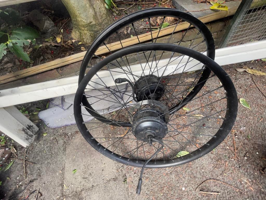 VanMoof voorwiel met motor(Kapot) en achterwiel, Gebruikt, Aluminium, Ophalen, Elektrische fiets