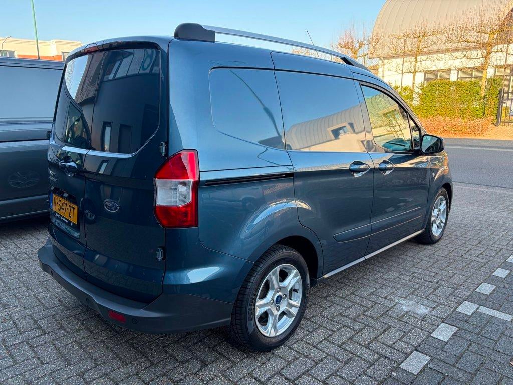 Ford Transit Courier 1.5 TDCI Limited, Navi, Cruise, Clima,, Voorwielaandrijving, 12 maanden, Gebruikt, Euro 6