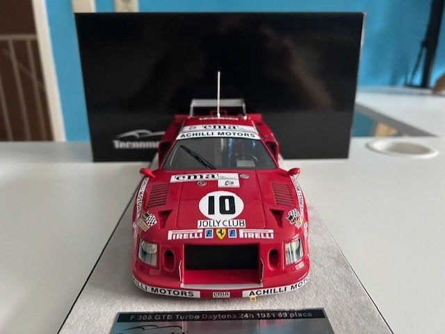 FERRARI 308 GTB TURBO DAYTONA 24H 1981 #10 1:18 TECNO MODEL, Hobby en Vrije tijd, Modelauto's | 1:18, Ophalen of Verzenden, Zo goed als nieuw