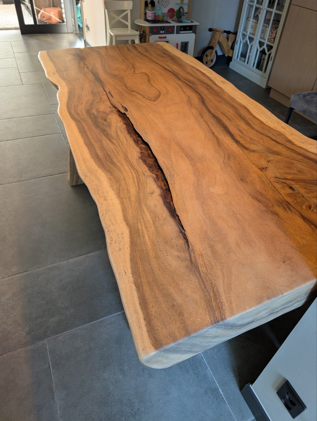 Massief houten eettafel - Suar hout, 200 cm of meer, Zo goed als nieuw, Rechthoekig, Overige houtsoorten