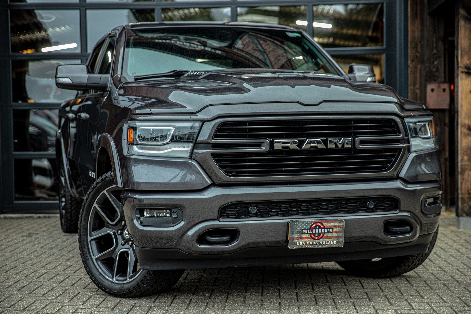 Dodge Ram 1500 5.7 V8 4x4 Crew Cab Laramie (bj 2019), Auto's, Automaat, Gebruikt, 5654 cc, 402 pk