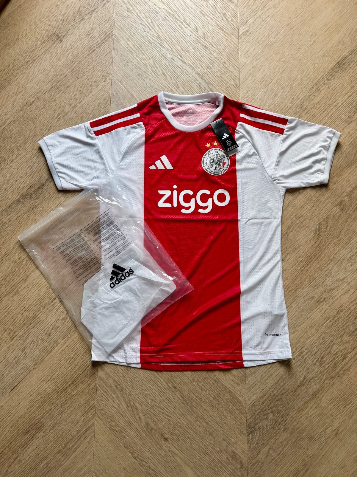 Ajax 2026/27 Thuisshirt Premium Player Adidas maat L, XL XXL, Ophalen of Verzenden, Voetbal, Rood, Maat 56/58 (XL)