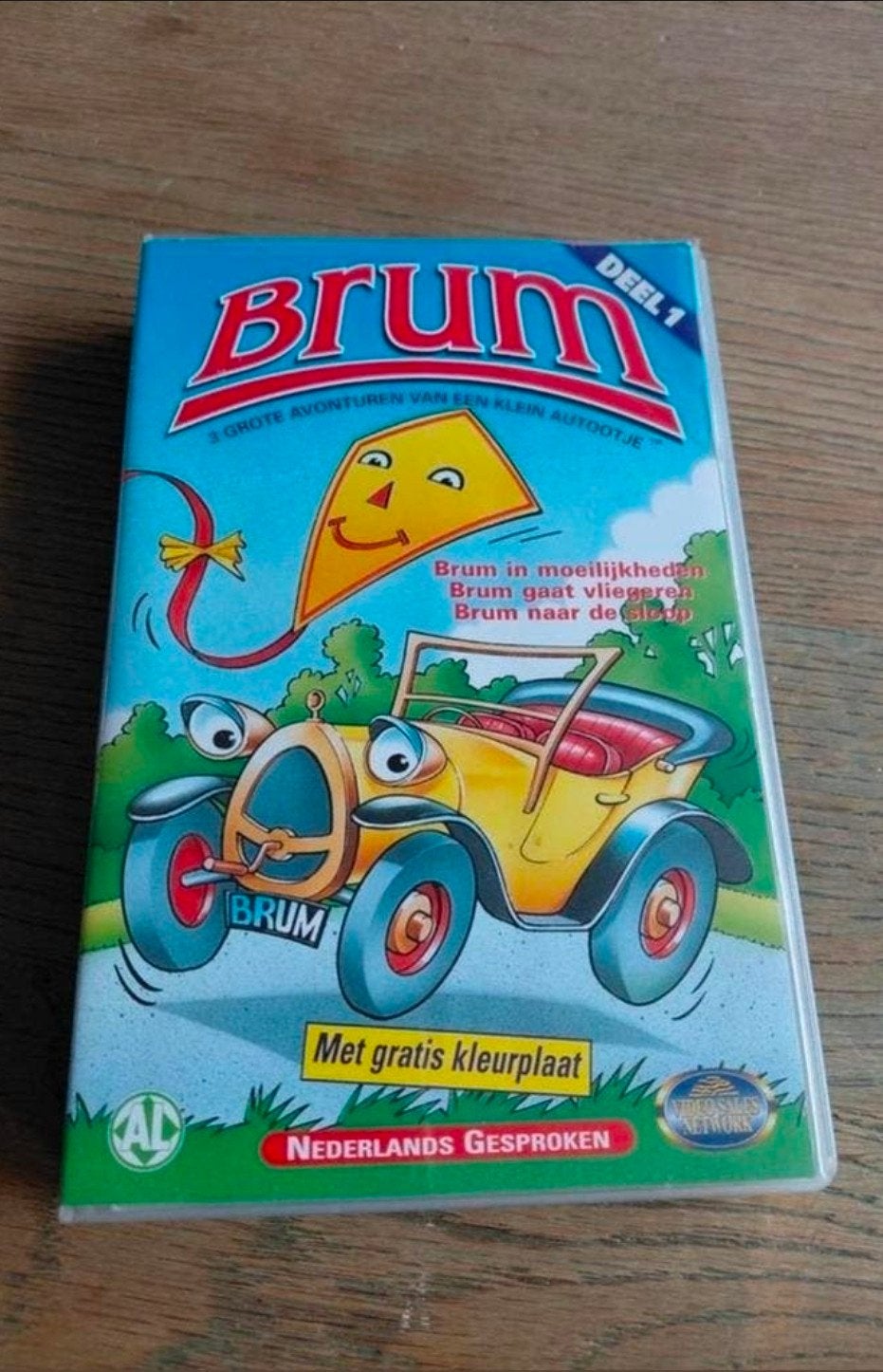 Brum deel 1 videoband., Gebruikt, Alle leeftijden, Ophalen of Verzenden, Kinderprogramma of -film