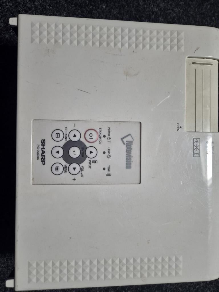 Sharp PG-D2500X DLP Projector, Ophalen, Gebruikt, DLP, Overige resoluties