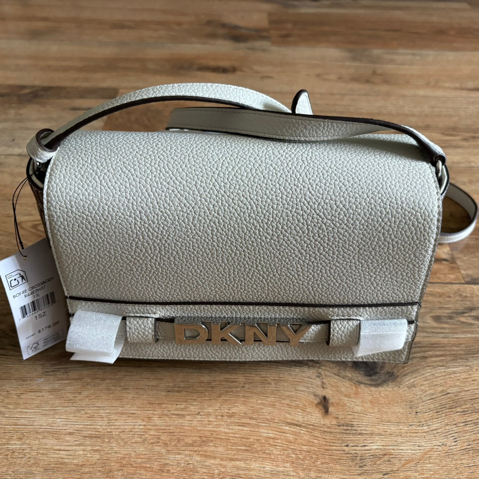 Nieuw tas van het merk DKNY, Ophalen of Verzenden, Nieuw, Beige, Overige merken