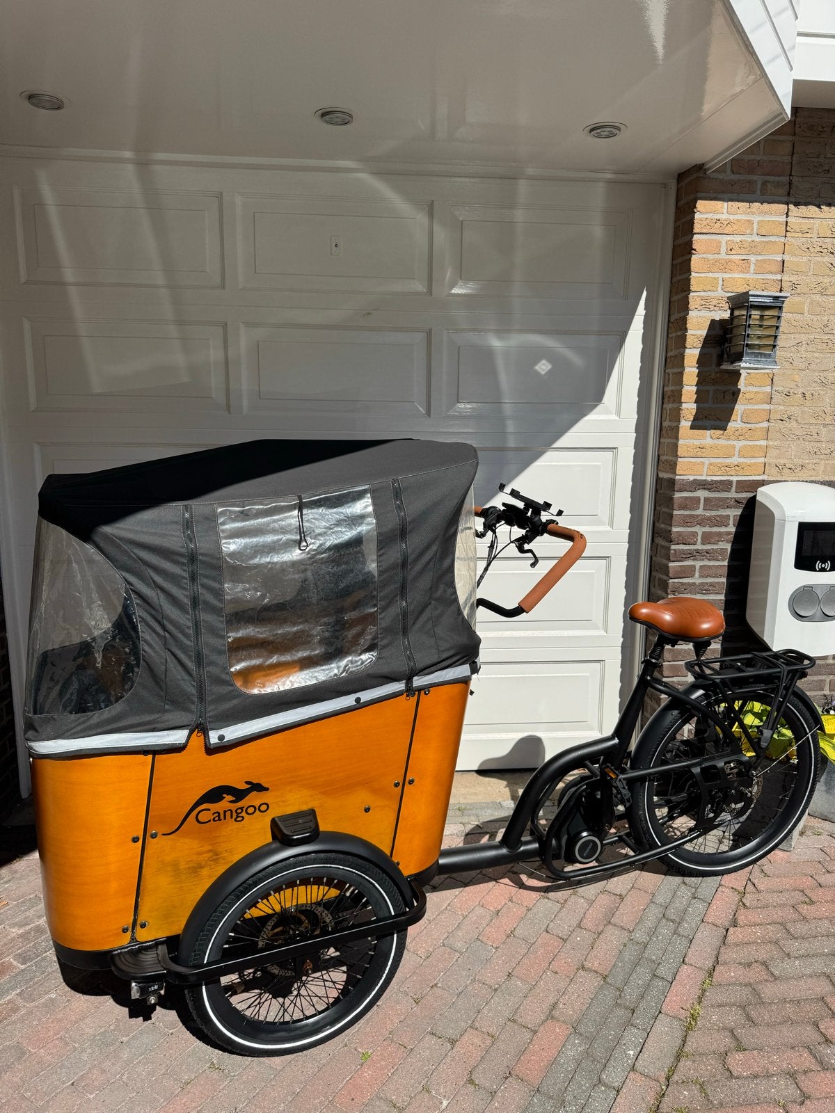 Cangoo Bakfiets met Huif - Slechts 590 km gereden!, 4 kinderen of meer, Elektrisch, Zo goed als nieuw, Schijfrem