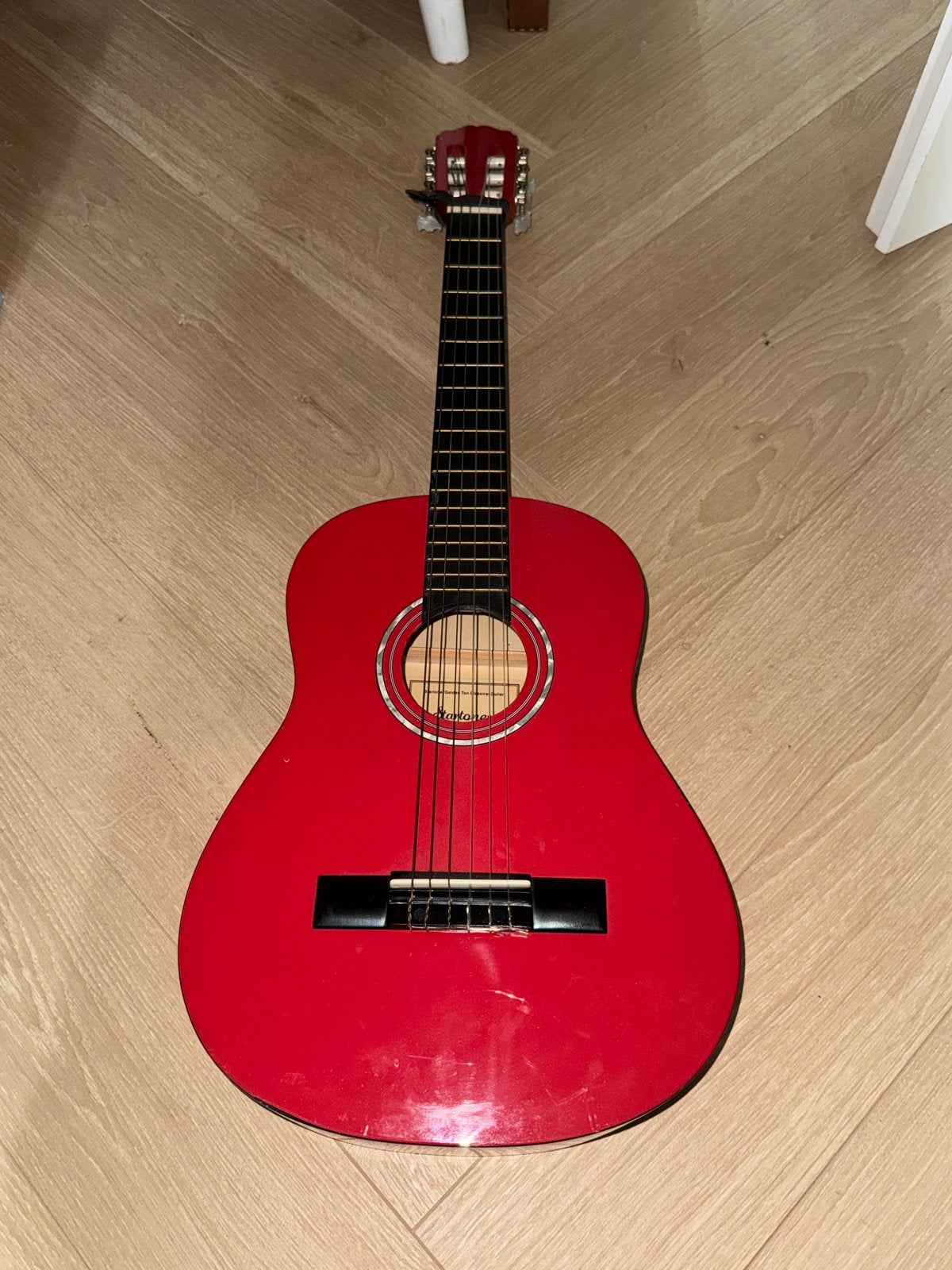 Startone/ Klassieke Gitaar Rood 1/2 Maat, Muziek en Instrumenten, Ophalen, Gebruikt, Klassieke of Spaanse gitaar