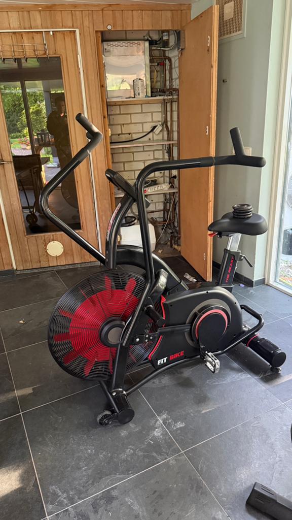 Fitbike The Beast Airbike, Sport en Fitness, Fitnessapparatuur, Ophalen, Armen, Zo goed als nieuw, Airbike