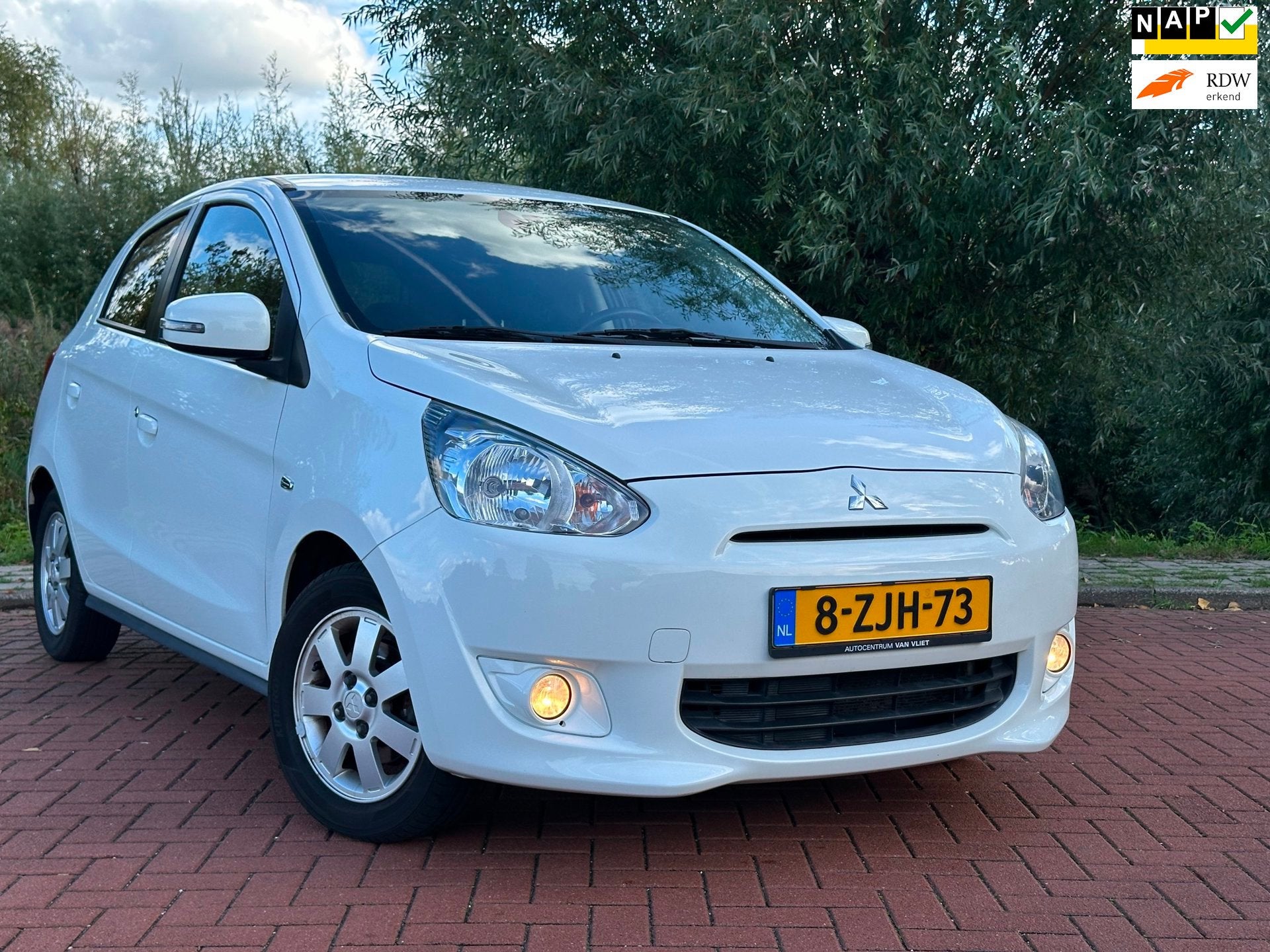 Mitsubishi Space Star 1.0 Intense Keyless entry/Nap/Airco, Voorwielaandrijving, Gebruikt, Verwarmde buitenspiegels, Wit