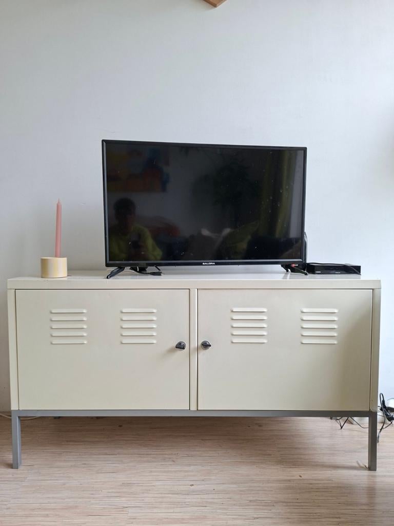 GRATIS AF TE HALEN Wit metalen TV-meubel, Ophalen, Gebruikt, 100 tot 150 cm, Industrieel, Modern