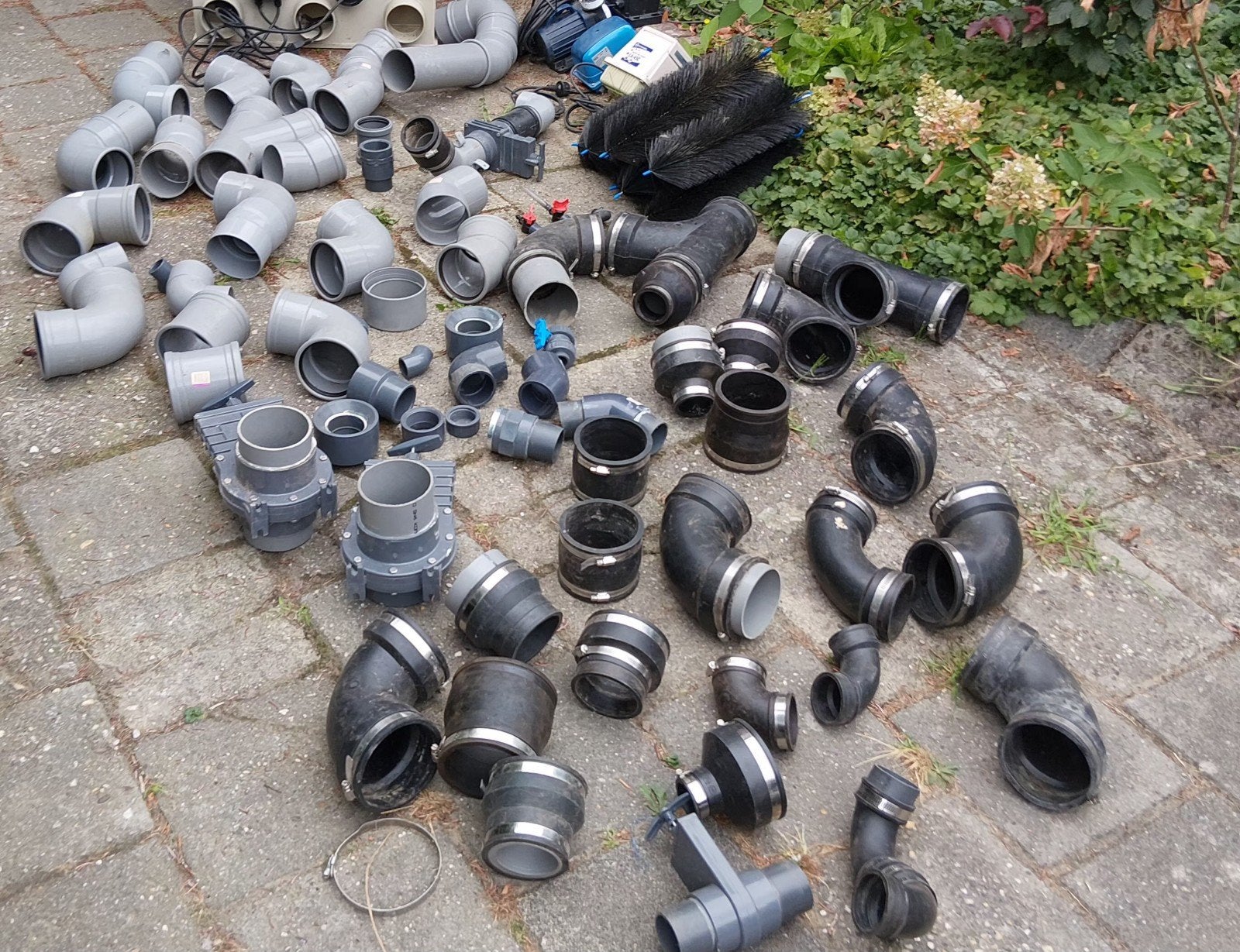 dm vario pomp  en  diverse spullen, Ophalen, Vijverpomp