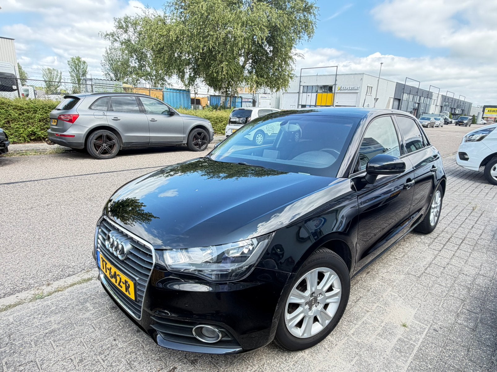 Audi A1 1.2 Tfsi 63KW SB 2013 Zwart, Auto's, Voorwielaandrijving, 4 cilinders, Zwart, Handgeschakeld