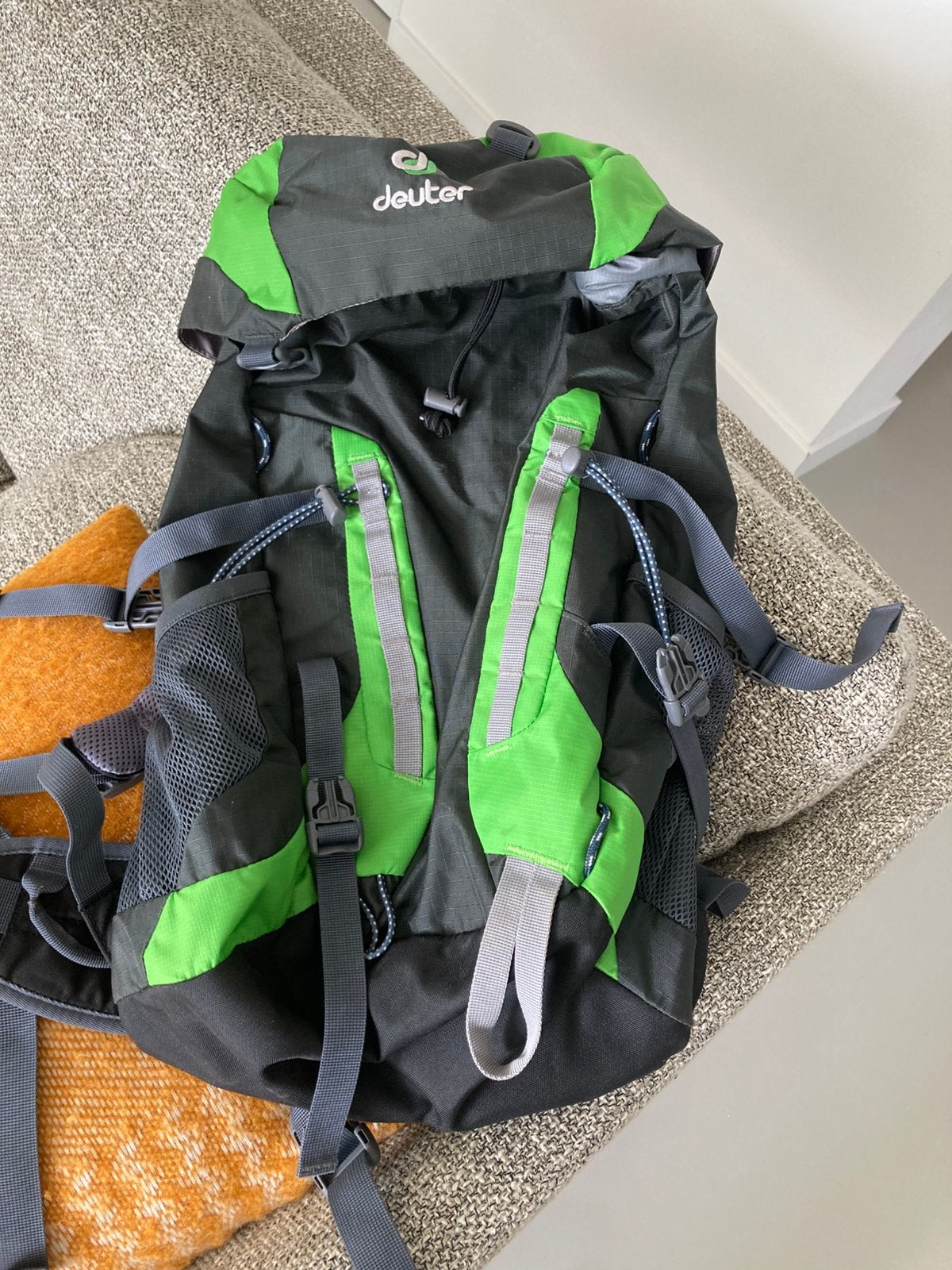 Deuter Climber 22L junior wandelrugzak – zo goed als nieuw, 40 cm of meer, Zo goed als nieuw, 30 tot 45 cm, Waterdicht