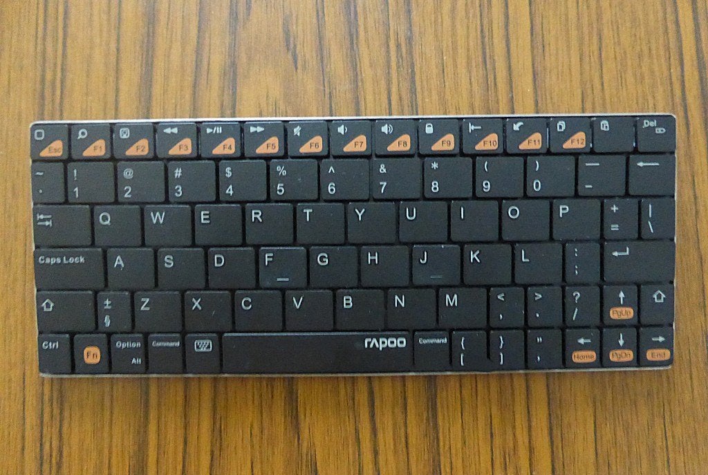 Rapoo E6300 dun en compact draadloos bluetooth toetsenbord, Ophalen of Verzenden, Zo goed als nieuw, Draadloos, Qwerty