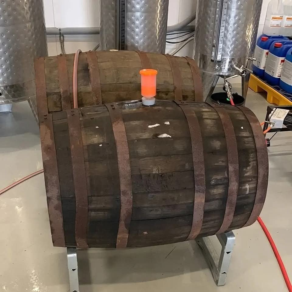 Houten vat 225 liter - ex-rum en bier, Ophalen