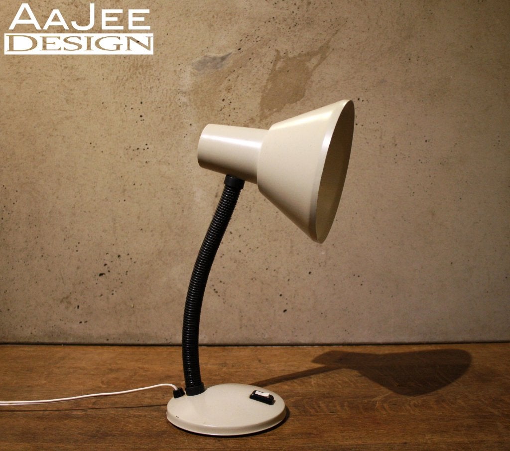 Vintage Italiaanse bureaulamp - Veneta Lumi Italy - Metaal, Huis en Inrichting, Bureaulamp, Gebruikt, Met kap, Metaal