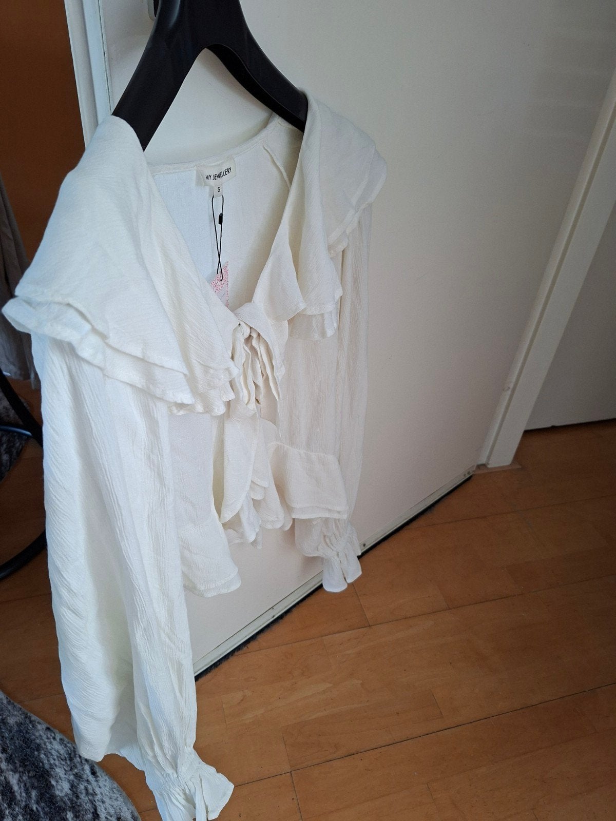 Wit Blouse vestje maat S merk pieces, Kleding | Dames, Blouses en Tunieken, Ophalen of Verzenden, Nieuw, Maat 38/40 (M), Wit