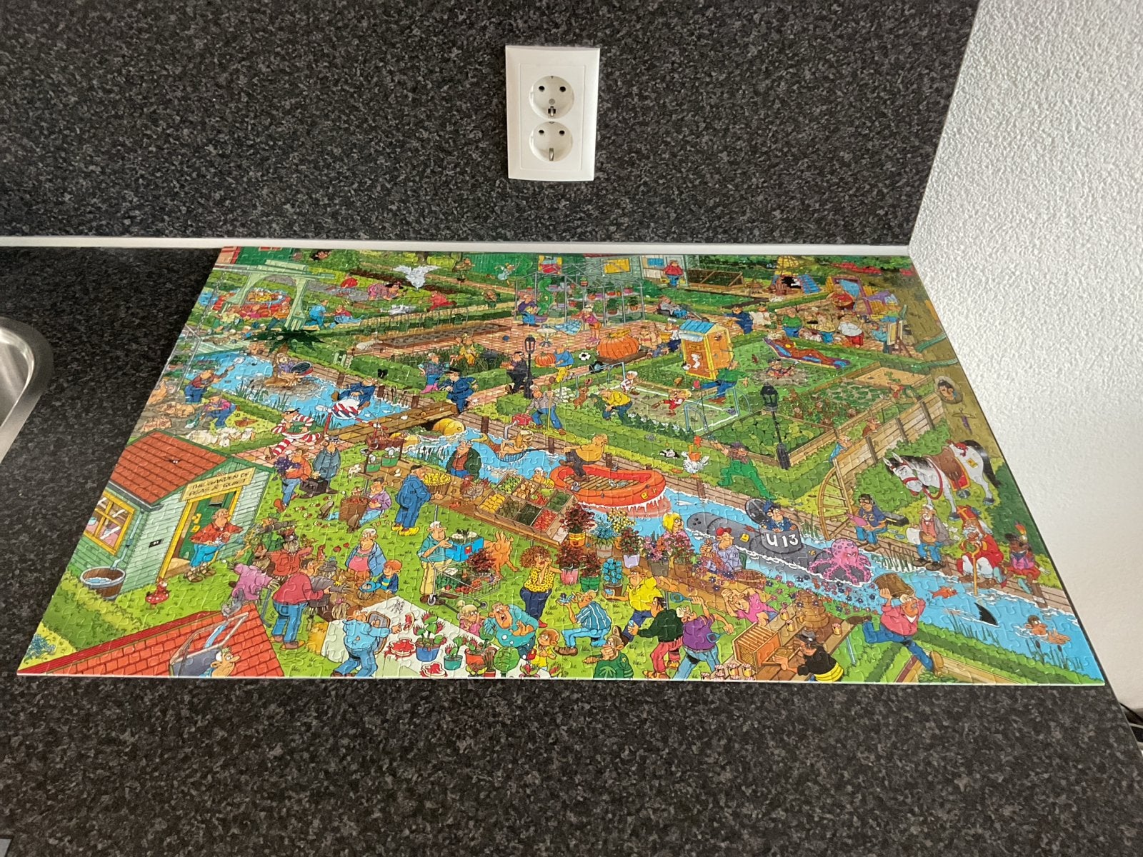 Jan van Haasteren Legpuzzel 1000 stukjes - De volkstuintjes, Hobby en Vrije tijd, Denksport en Puzzels, Ophalen of Verzenden, 500 t/m 1500 stukjes