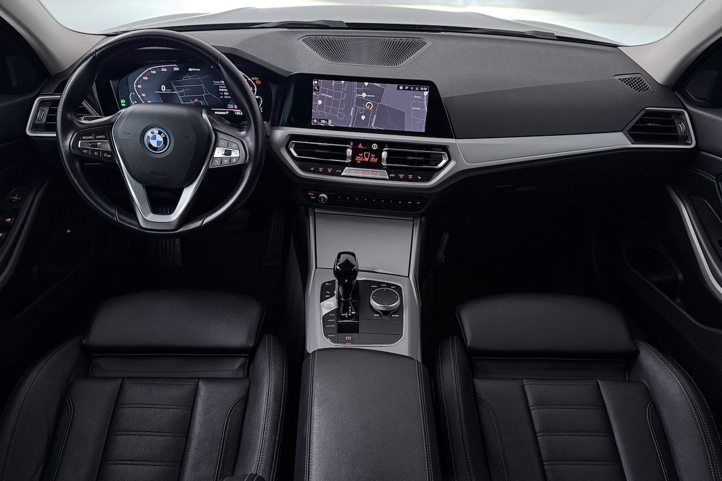 BMW 3-serie 330e Business Edition Plus (TREKHAAK, STOELVERWA, Automaat, 1998 cc, Gebruikt, Euro 6