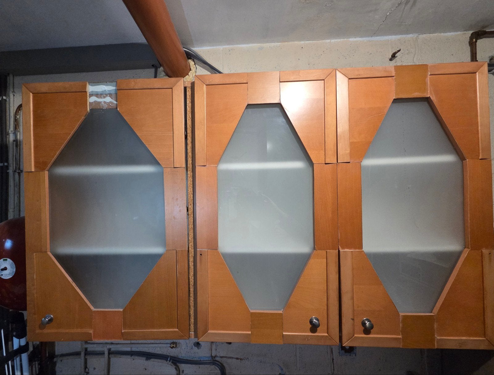 Set van 2 houten keukenkastjes met glazen deuren, Ophalen, Gebruikt