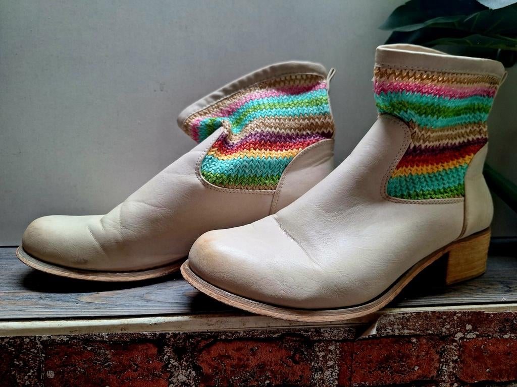 Ibiza boho style laarzen maat 40 beige kleurtjes, Kleding | Dames, Schoenen, Ophalen of Verzenden, Gedragen, Beige, Lage of Enkellaarzen