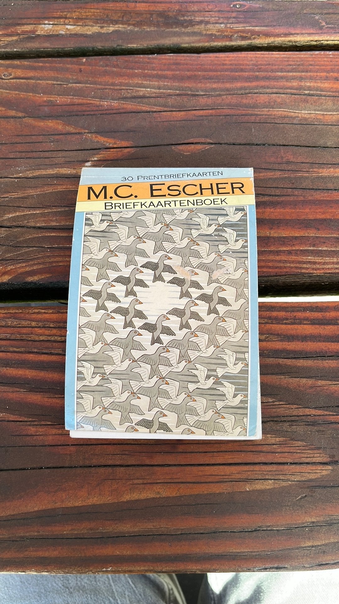 M.C. Escher prentbriefkaartenboek, Ophalen of Verzenden, Zo goed als nieuw
