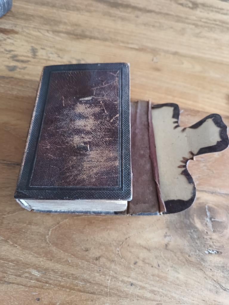 Het nieuwe Testament of alle boeken des nieuwe verbond onze, Antiek en Kunst, Ophalen of Verzenden
