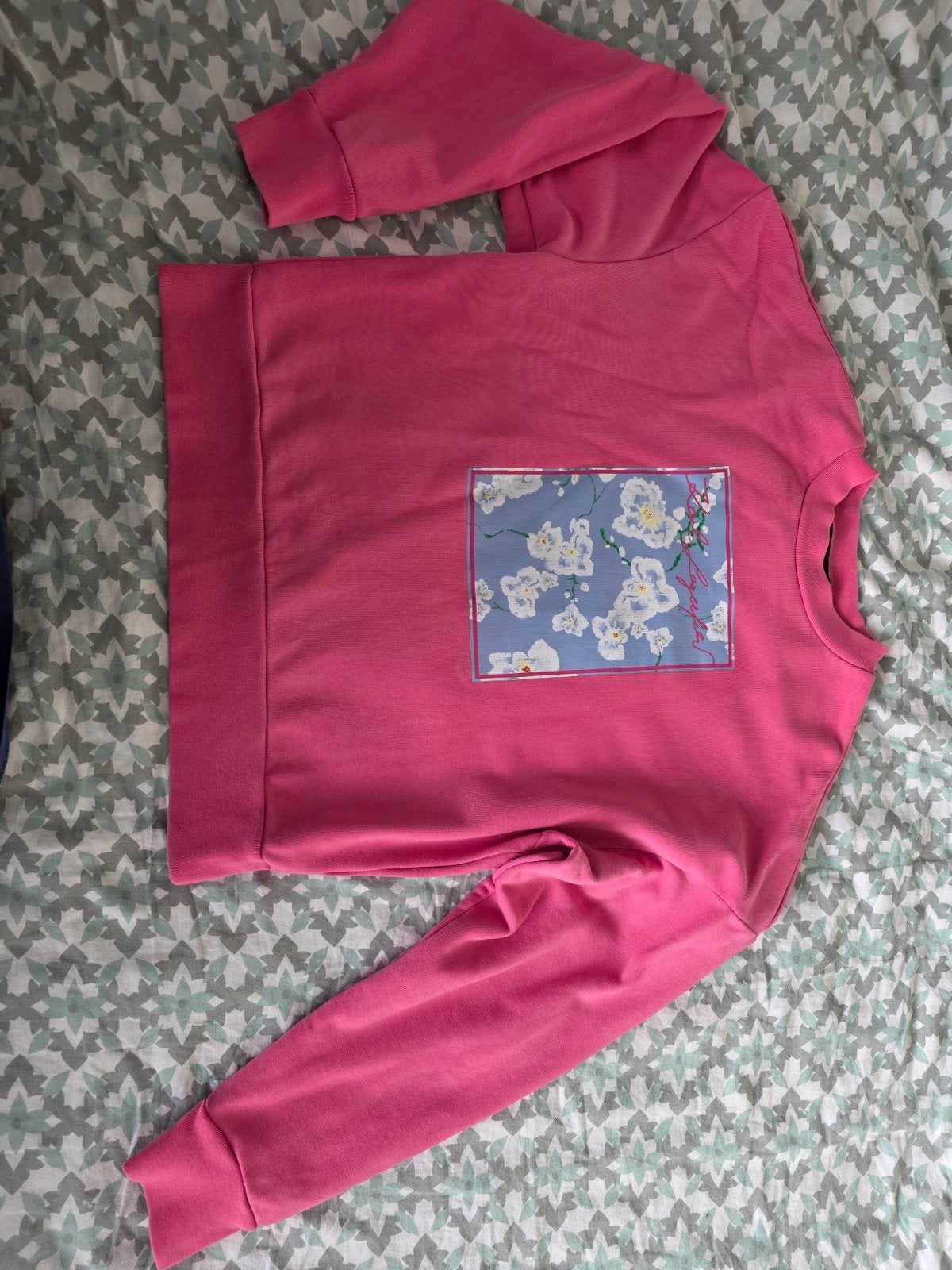 Karl Lagerfeld roze sweater met bloemenprint, Maat 38/40 (M), Karl Lagerfeld, Ophalen of Verzenden, Zo goed als nieuw